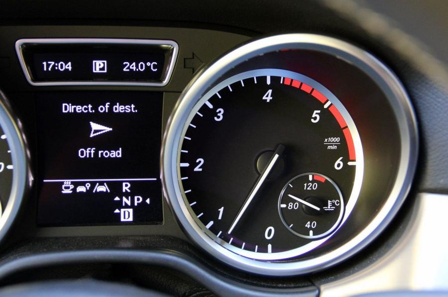  Mercedes-Benz ML350 BlueTEC 2012 года  (фото 15 из 56)